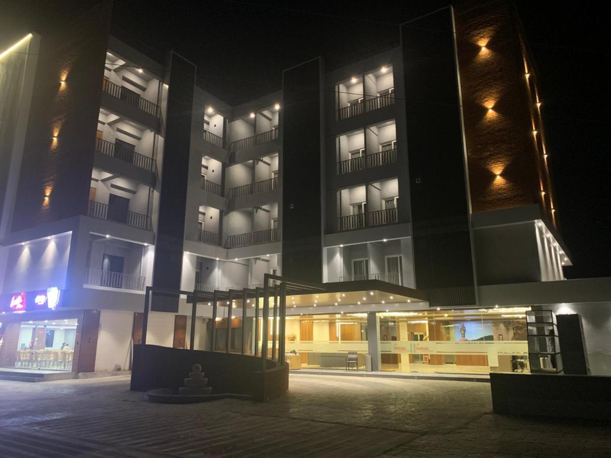 Kevadia Comfort Inn , Statue Of Unity מראה חיצוני תמונה