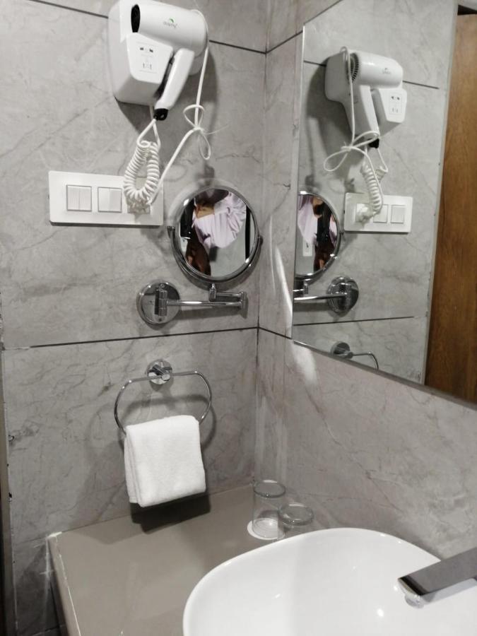 Kevadia Comfort Inn , Statue Of Unity מראה חיצוני תמונה
