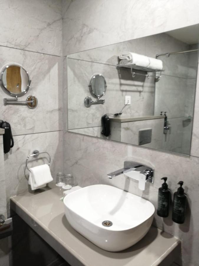 Kevadia Comfort Inn , Statue Of Unity מראה חיצוני תמונה
