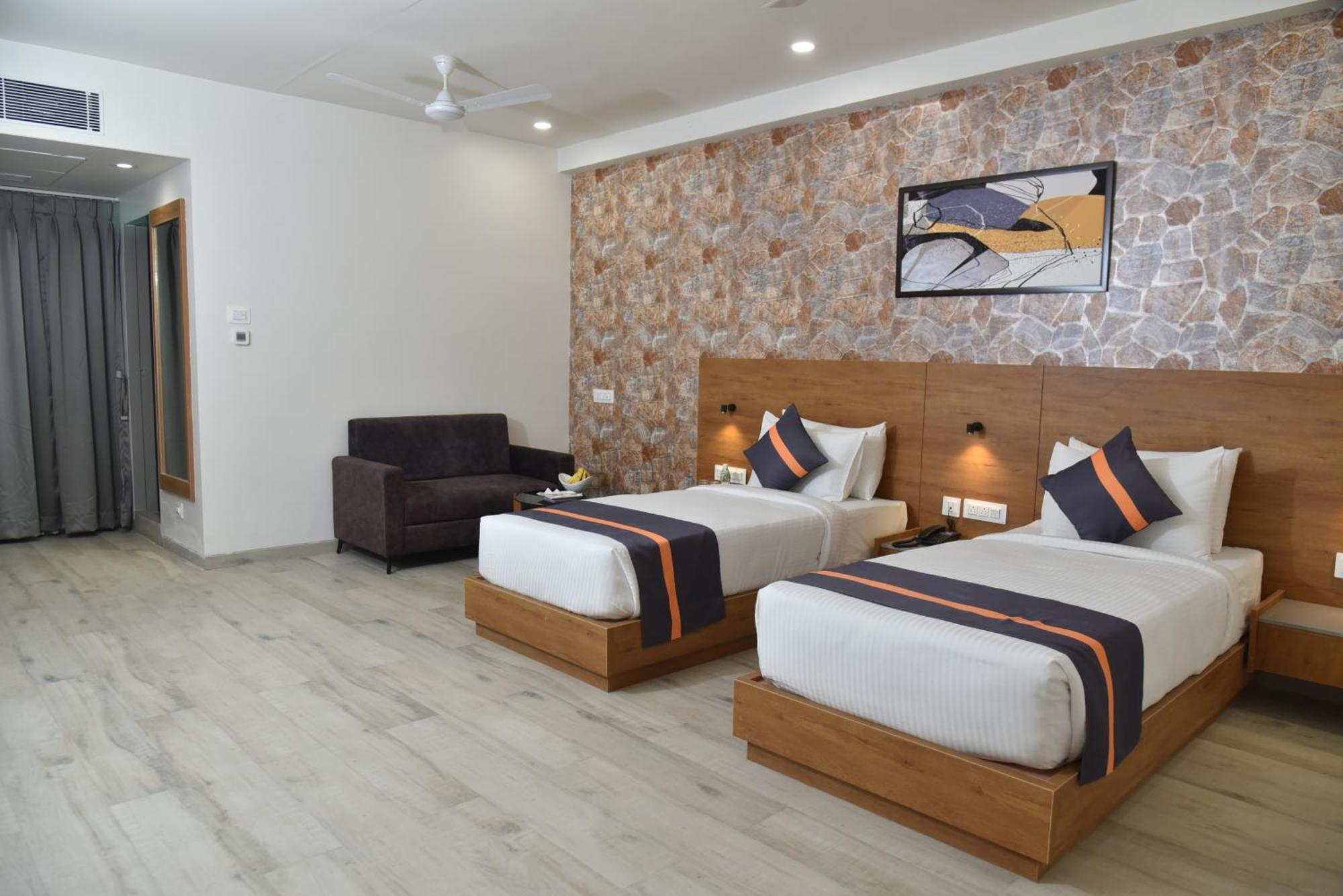 Kevadia Comfort Inn , Statue Of Unity מראה חיצוני תמונה